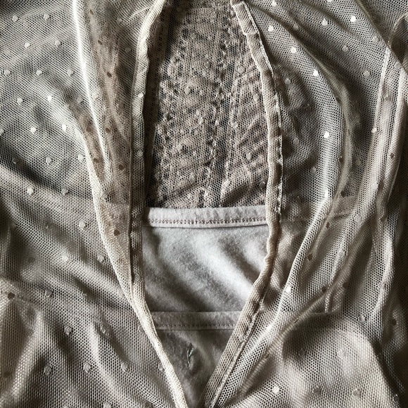 Women’s blouse - Picture 2 of 6